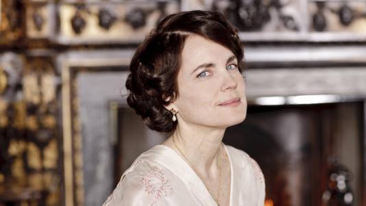 elizabeth-mcgovern-downton-abbey__crop-landscape-534x0