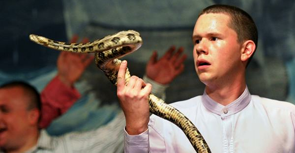 pastor-andrew-hamblin-snakes