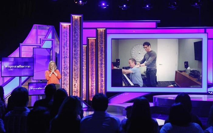 WENDI MCLENDON-COVEY, HARRY CONNICK JR. (ON SCREEN)