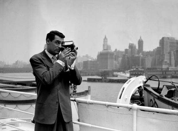 Becoming-Cary-Grant-620x457